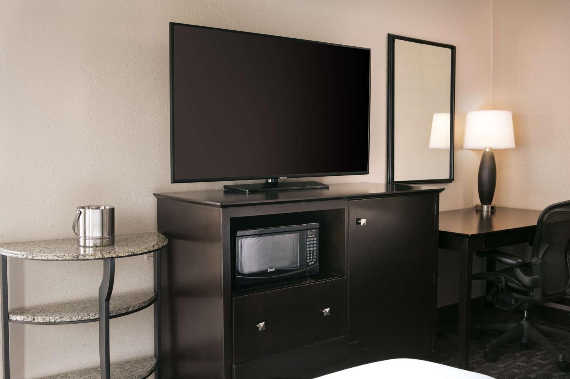 Doubletree By Hilton Dallas Market Center Dış mekan fotoğraf