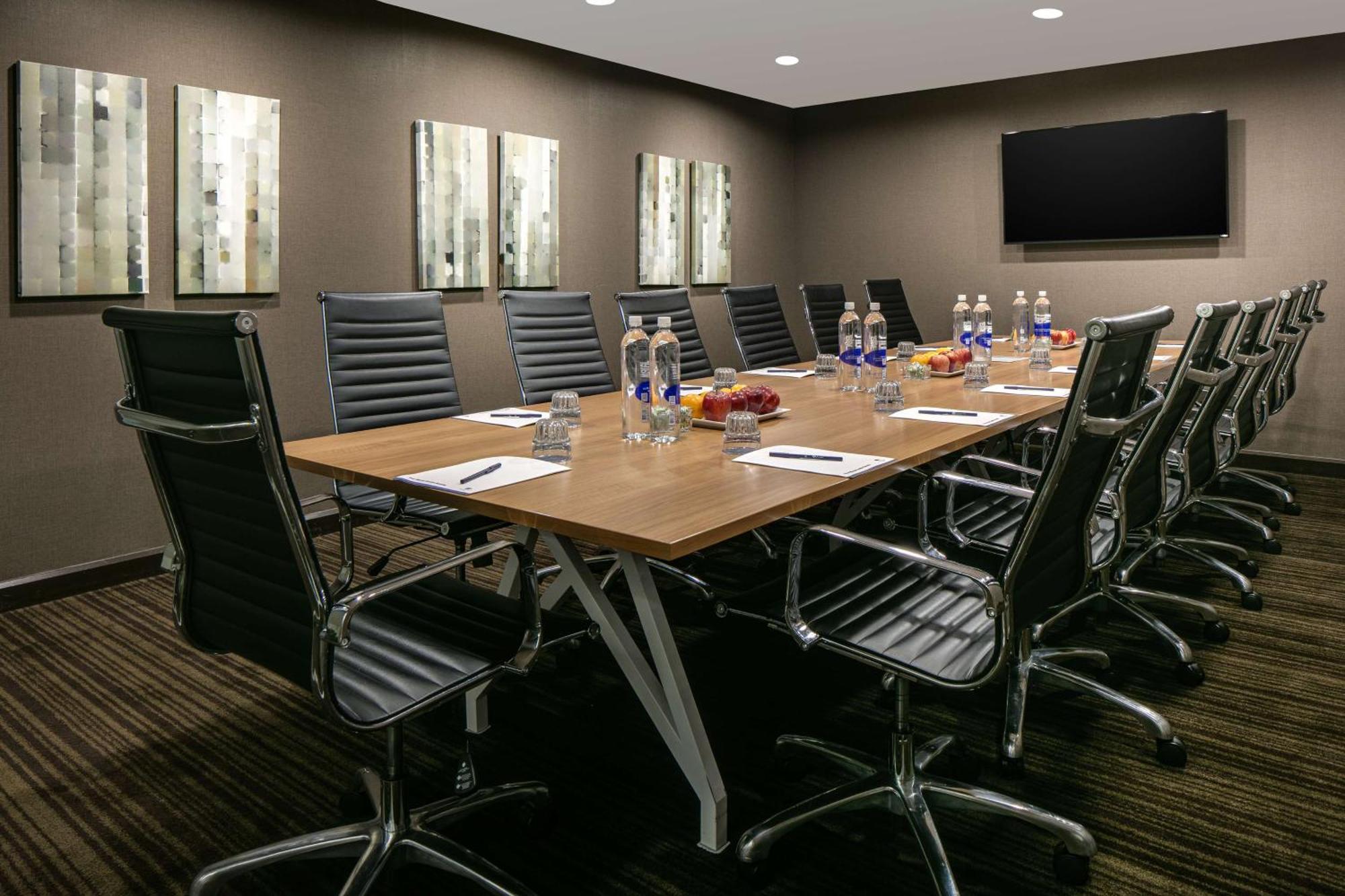 Doubletree By Hilton Dallas Market Center Dış mekan fotoğraf