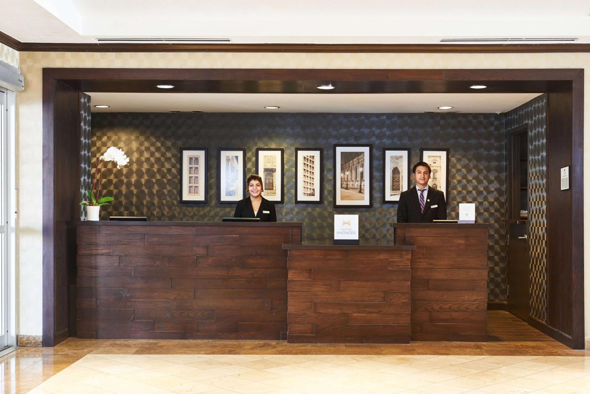Doubletree By Hilton Dallas Market Center Dış mekan fotoğraf