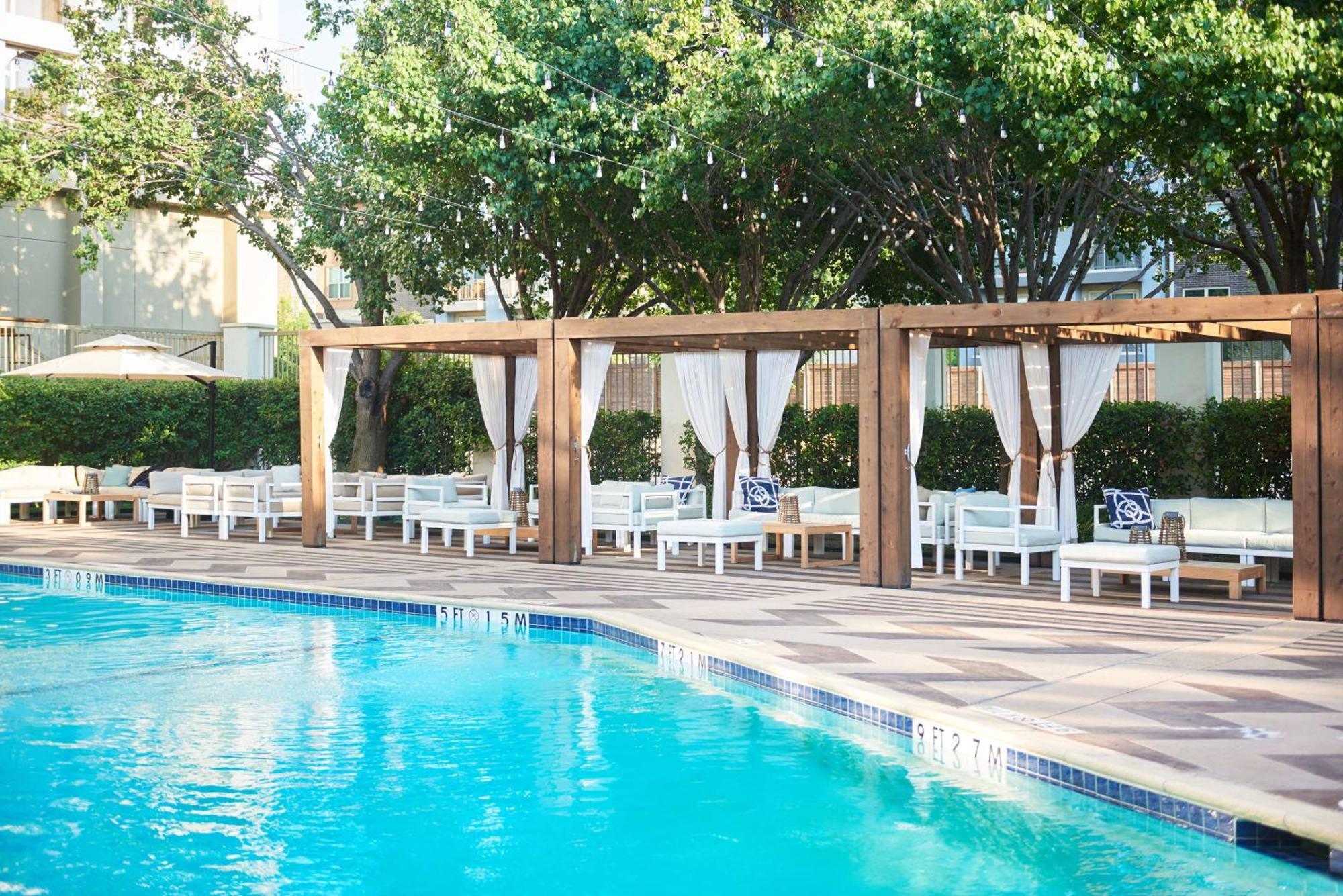 Doubletree By Hilton Dallas Market Center Dış mekan fotoğraf