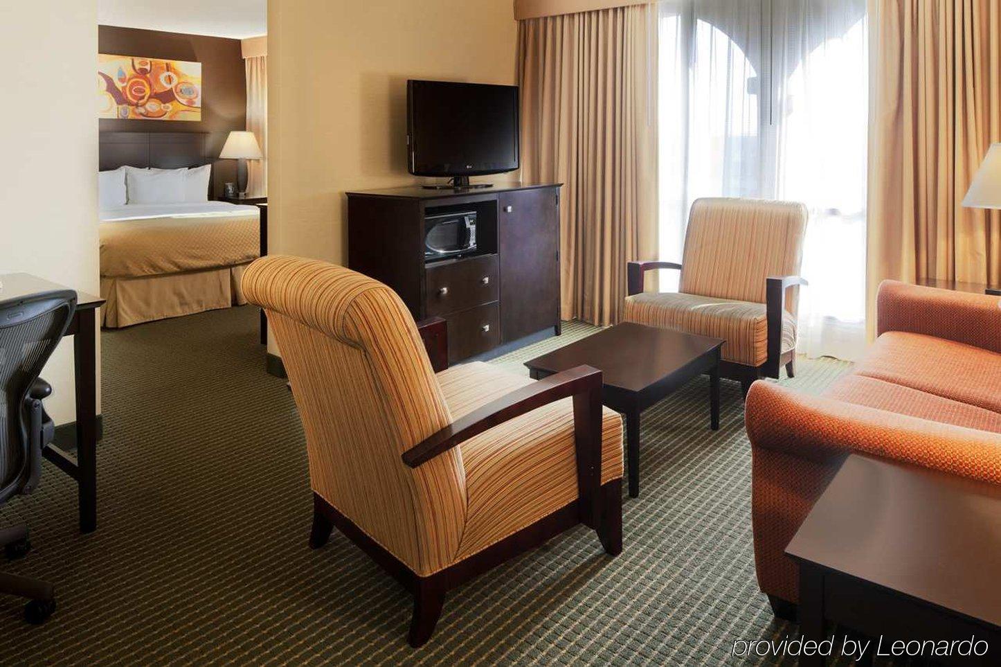Doubletree By Hilton Dallas Market Center Oda fotoğraf