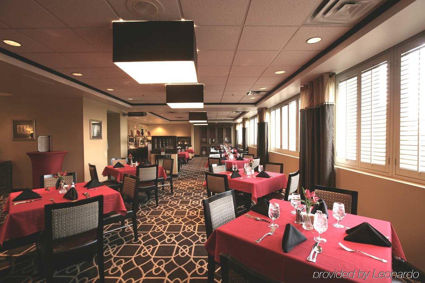 Doubletree By Hilton Dallas Market Center Restoran fotoğraf